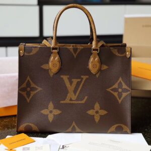 Louis Vuitton ONTHEGO MM Bag