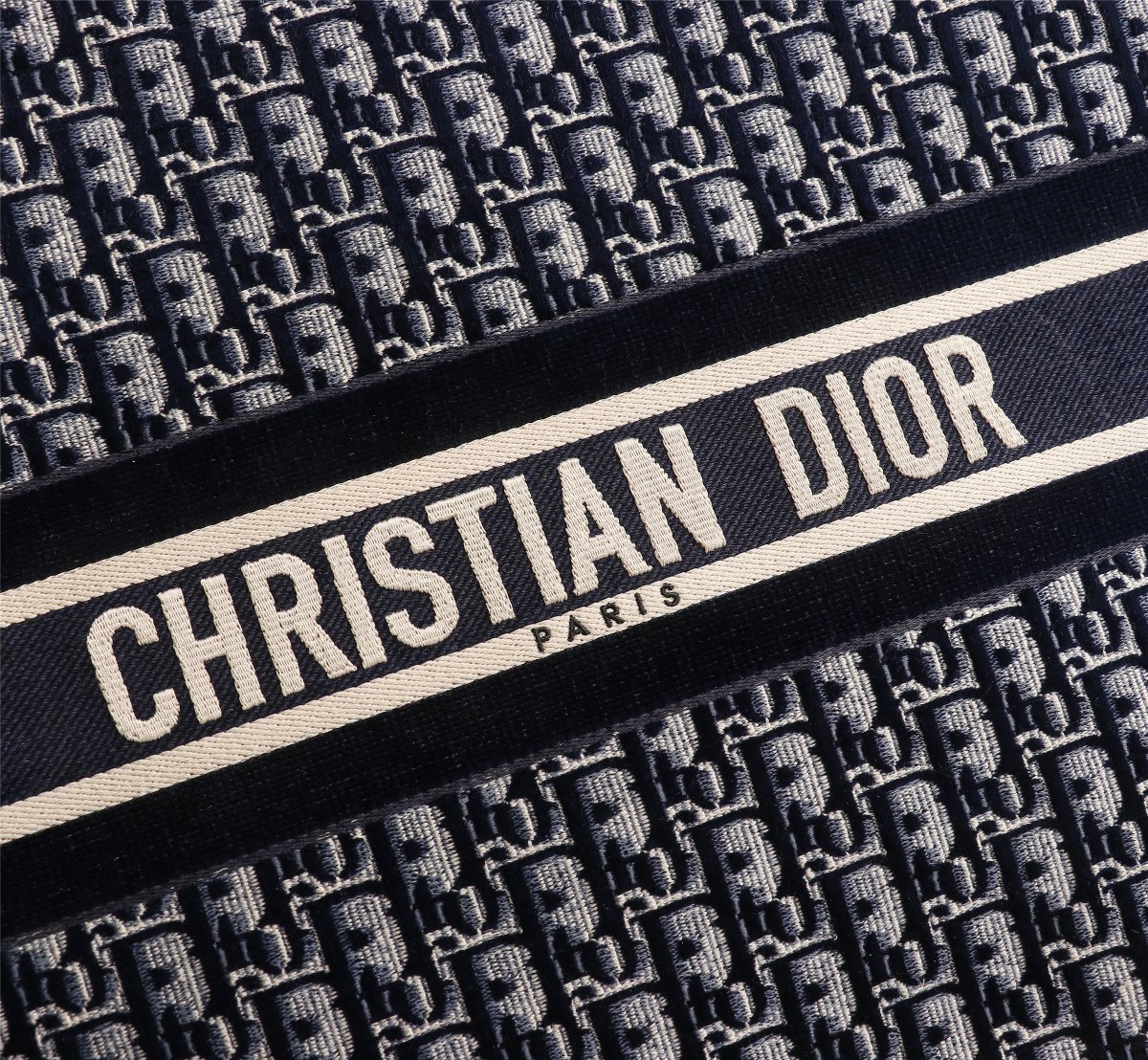 Dior BOOK TOTE Bag - Image 5