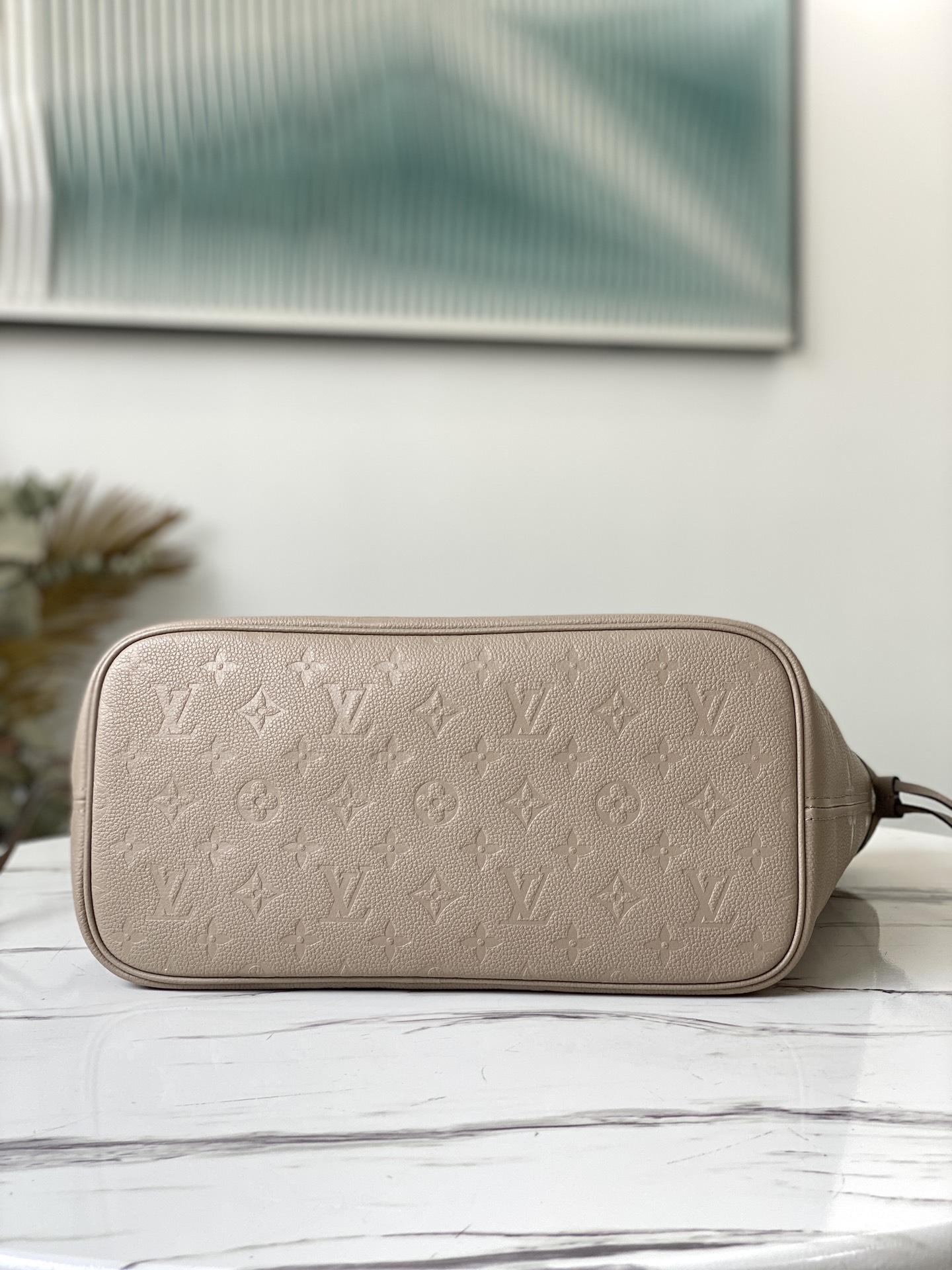 Louis Vuitton MM NEVERFULL Bag - Image 4