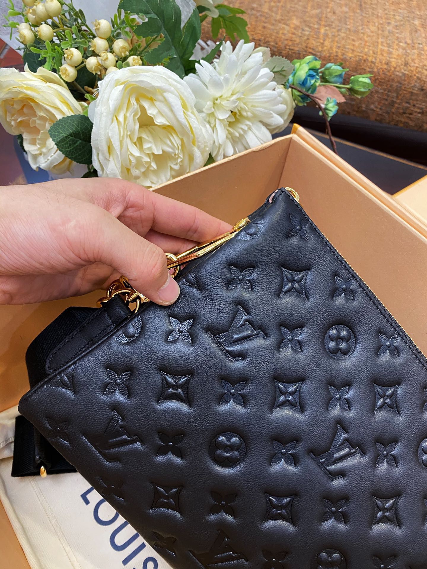 Louis Vuitton COUSSIN MM Bag - Image 4