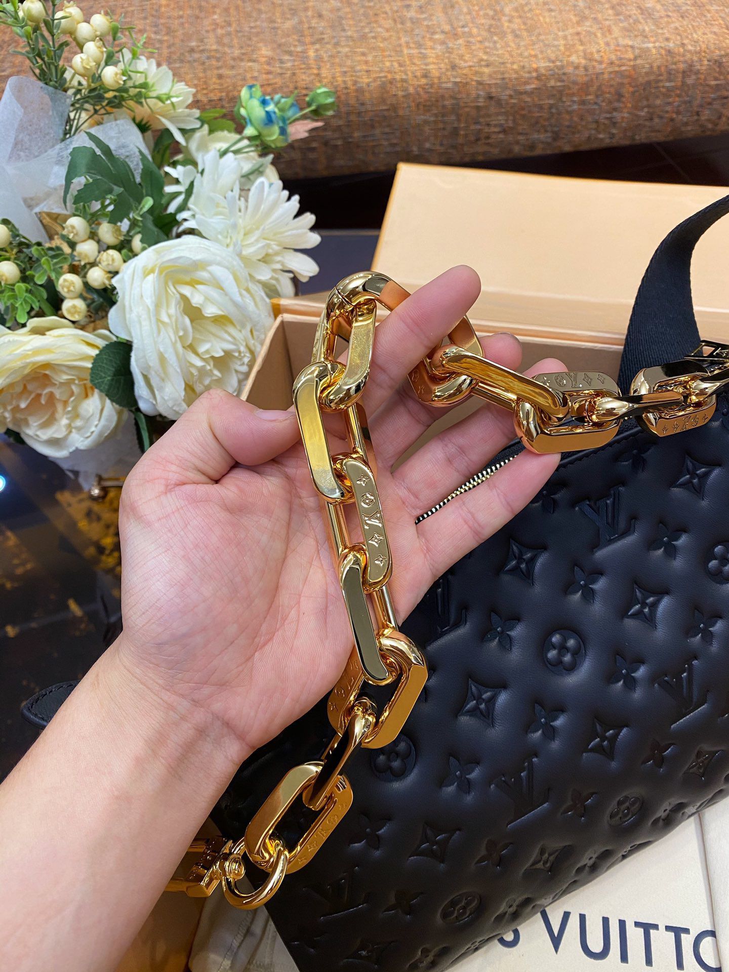 Louis Vuitton COUSSIN MM Bag - Image 5