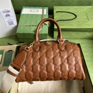 Gucci GG Matelasse Leather Medium Bag
