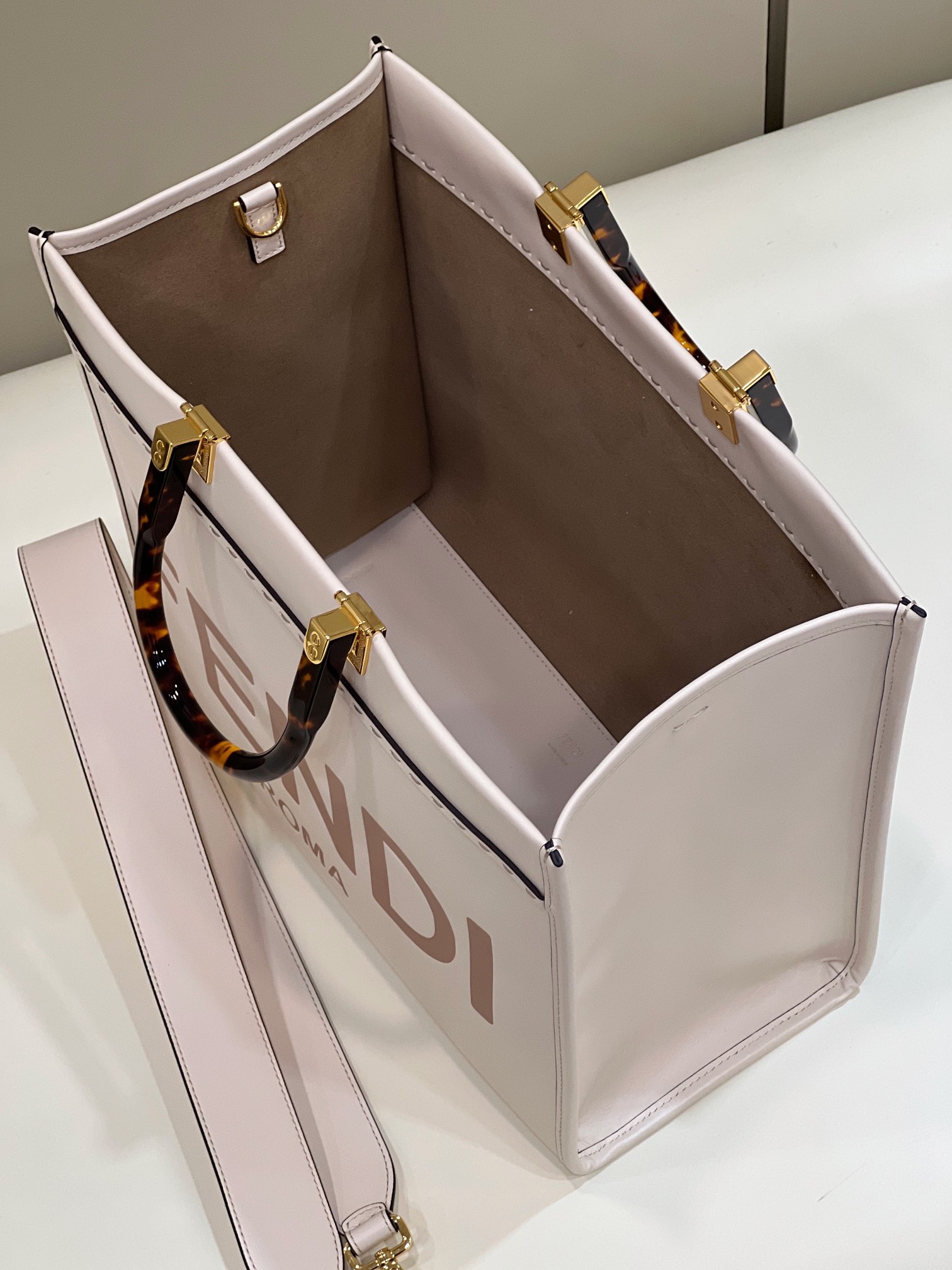 Fendi Sunshine Medium Bag - Image 6