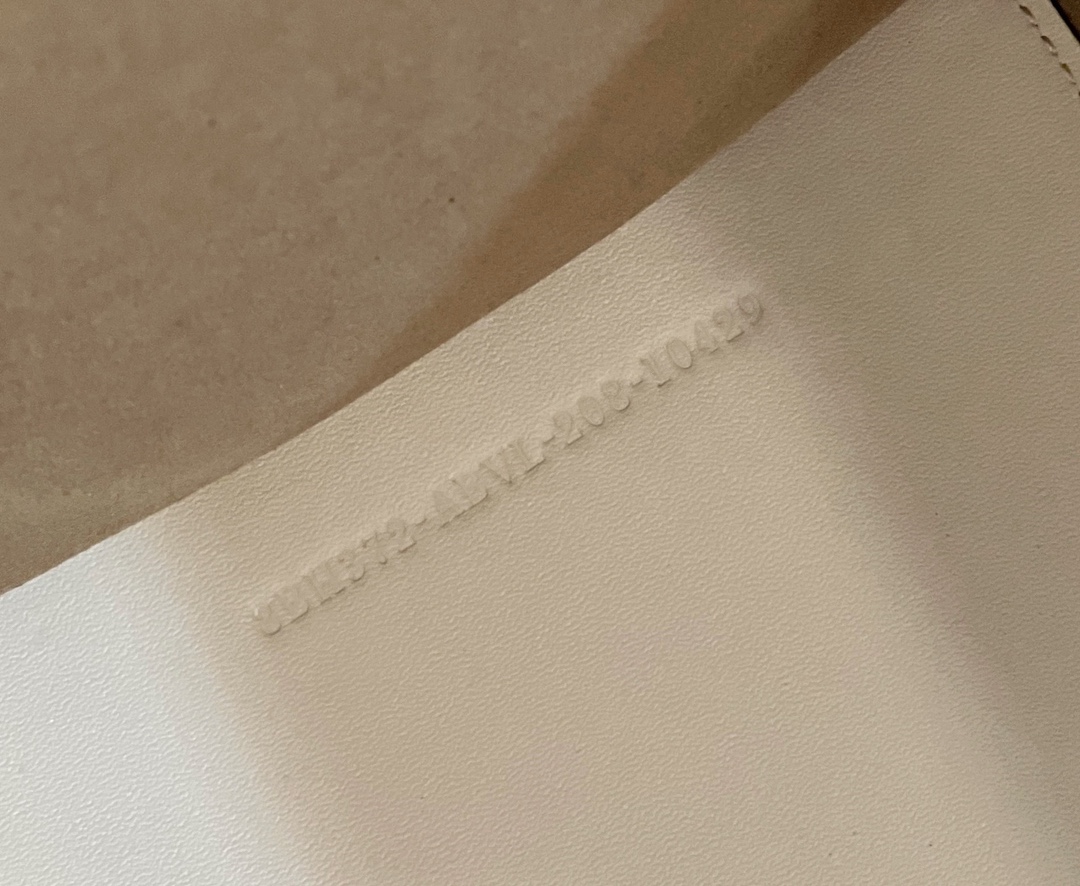 Fendi Sunshine Medium Bag - Image 9