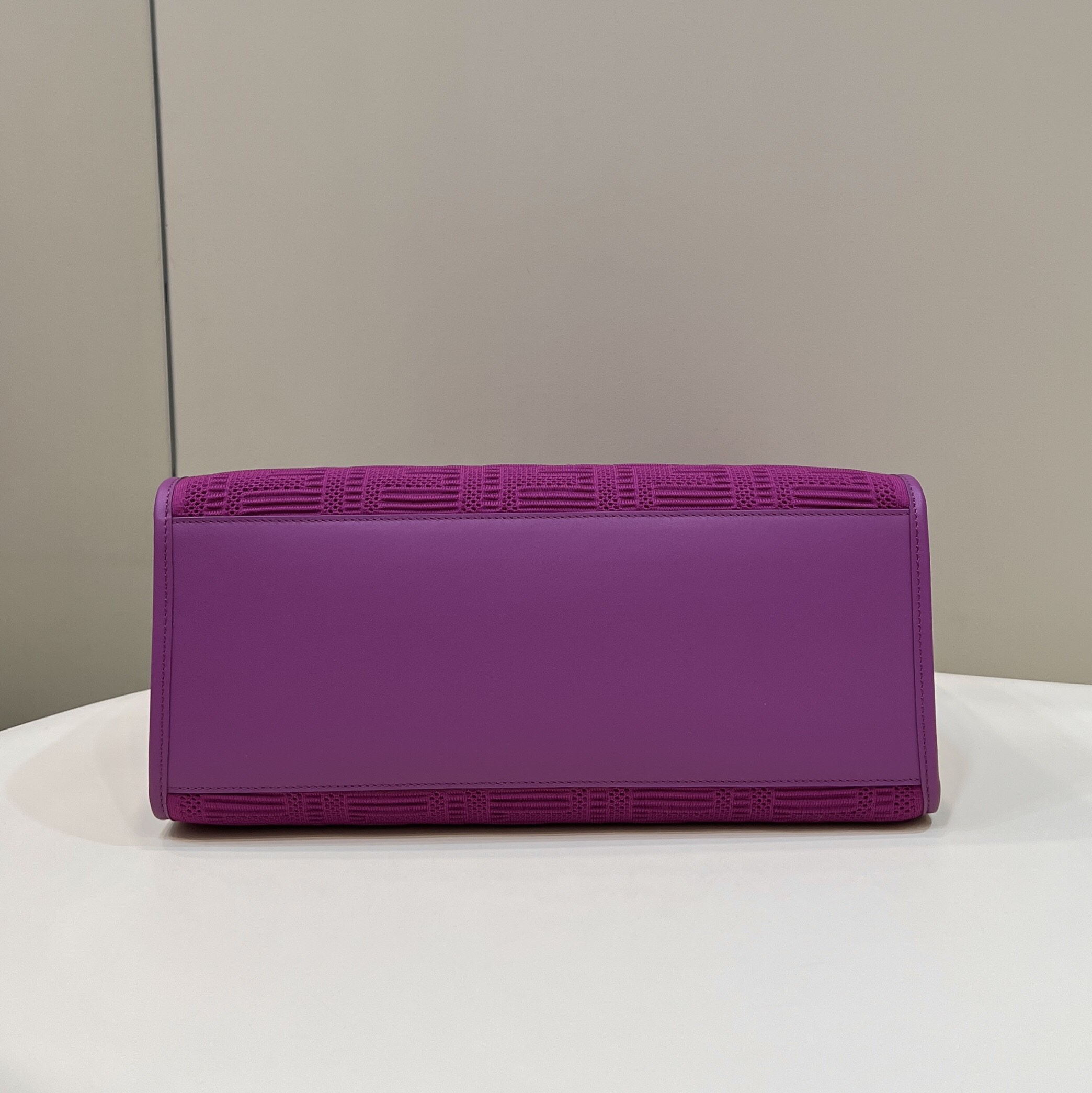 Fendi Sunshine Tote Bag - Image 4