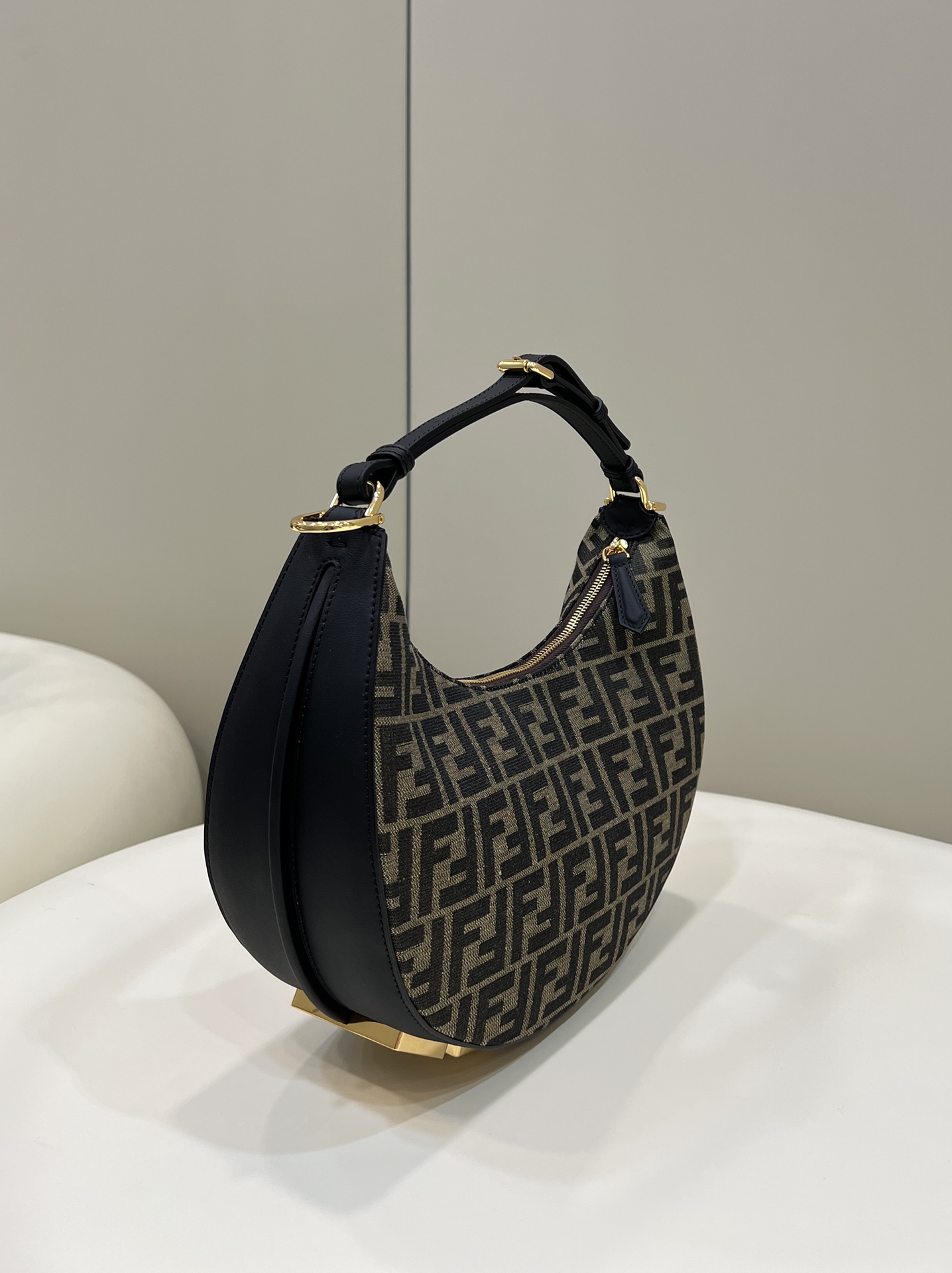 Fendi Fendigraphy Bag - Image 2