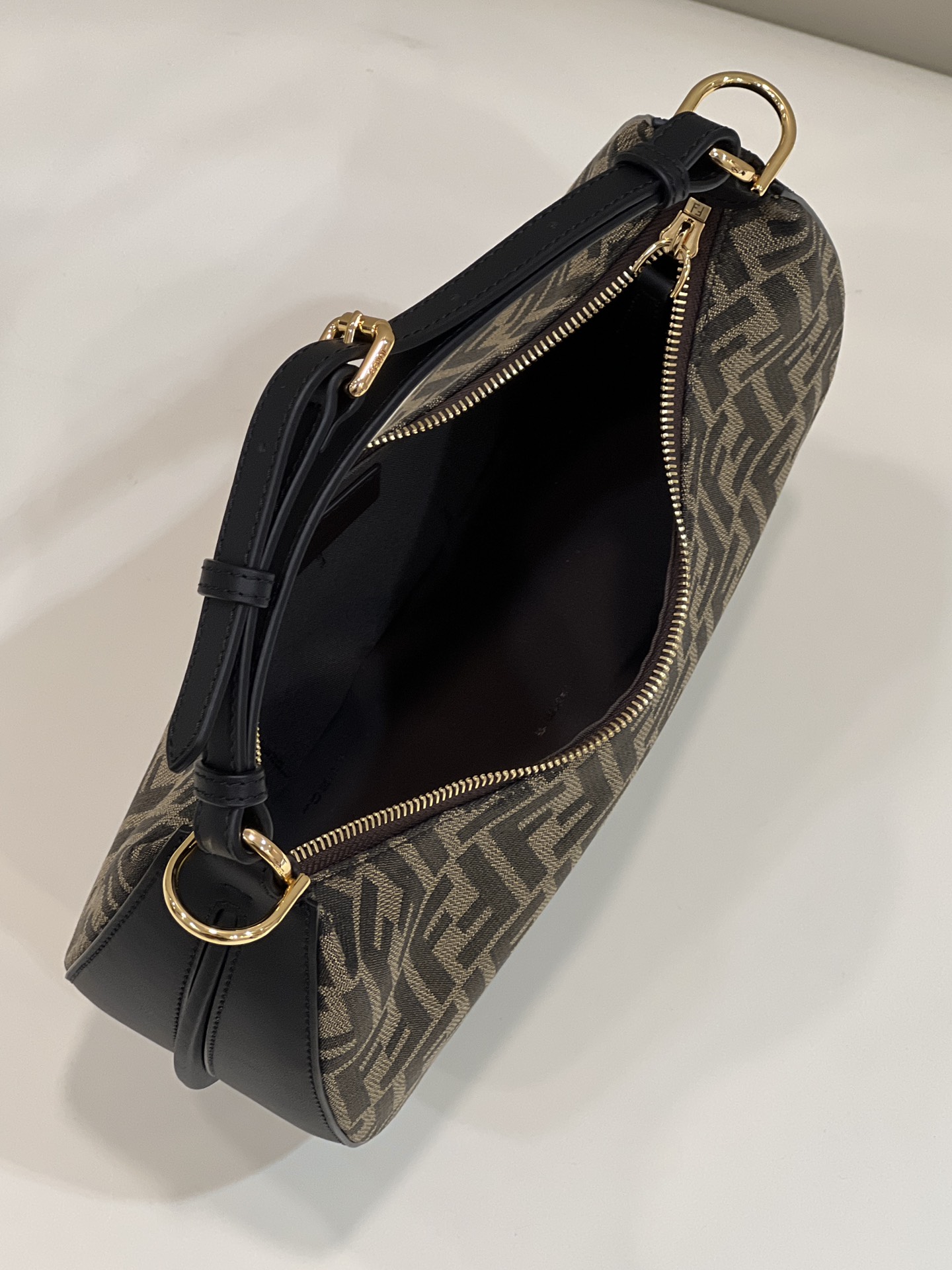 Fendi Fendigraphy Bag - Image 6