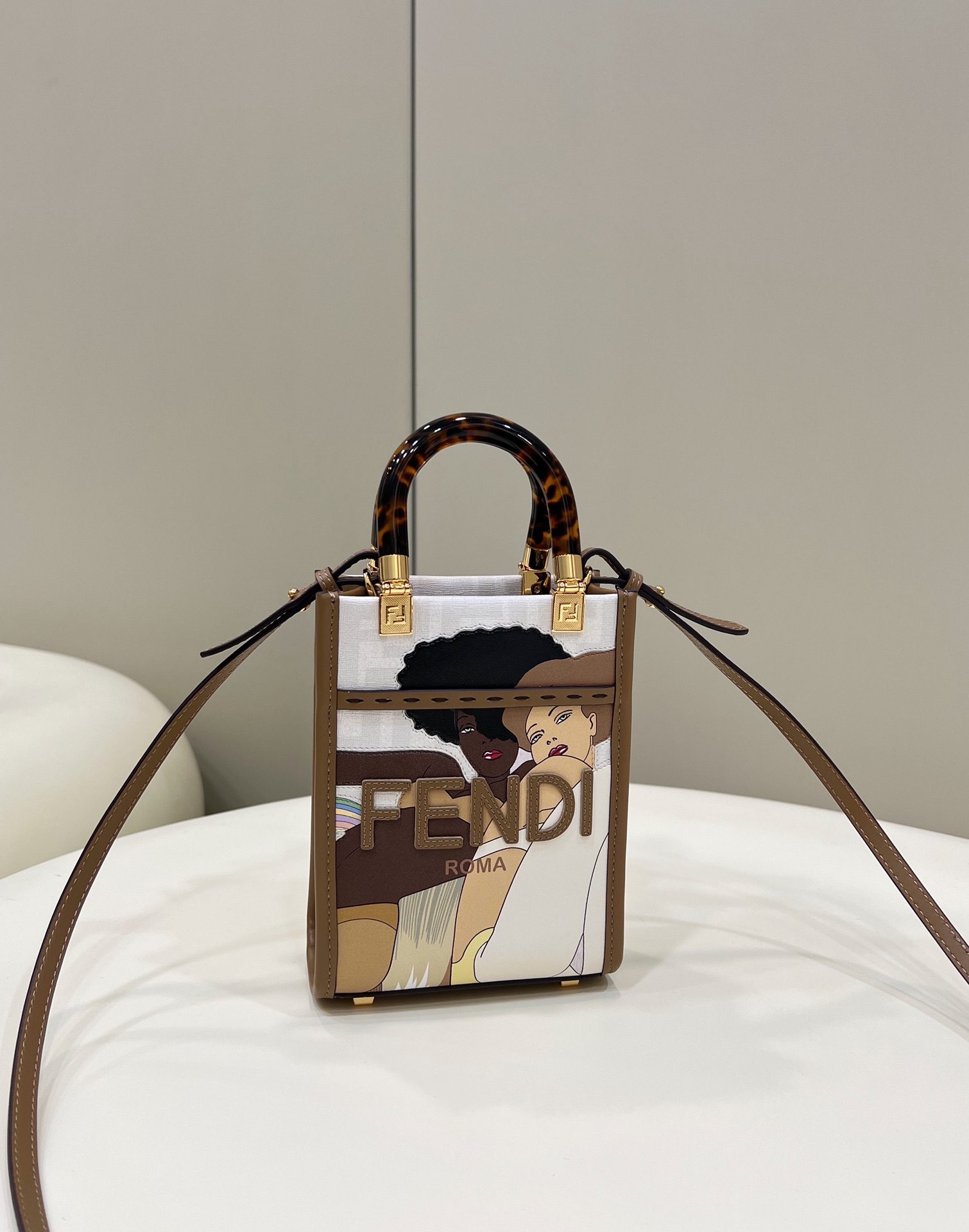 Fendi Sunshine Shopper 1 Bag - Image 3