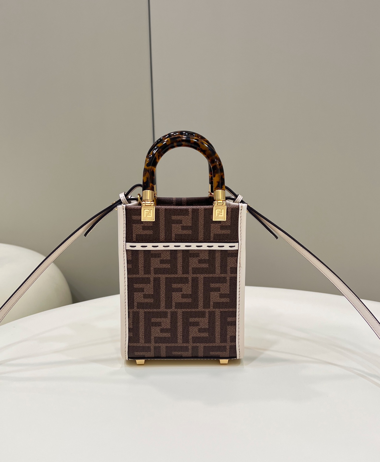 Fendi Sunshine Shopper Bag - Image 3