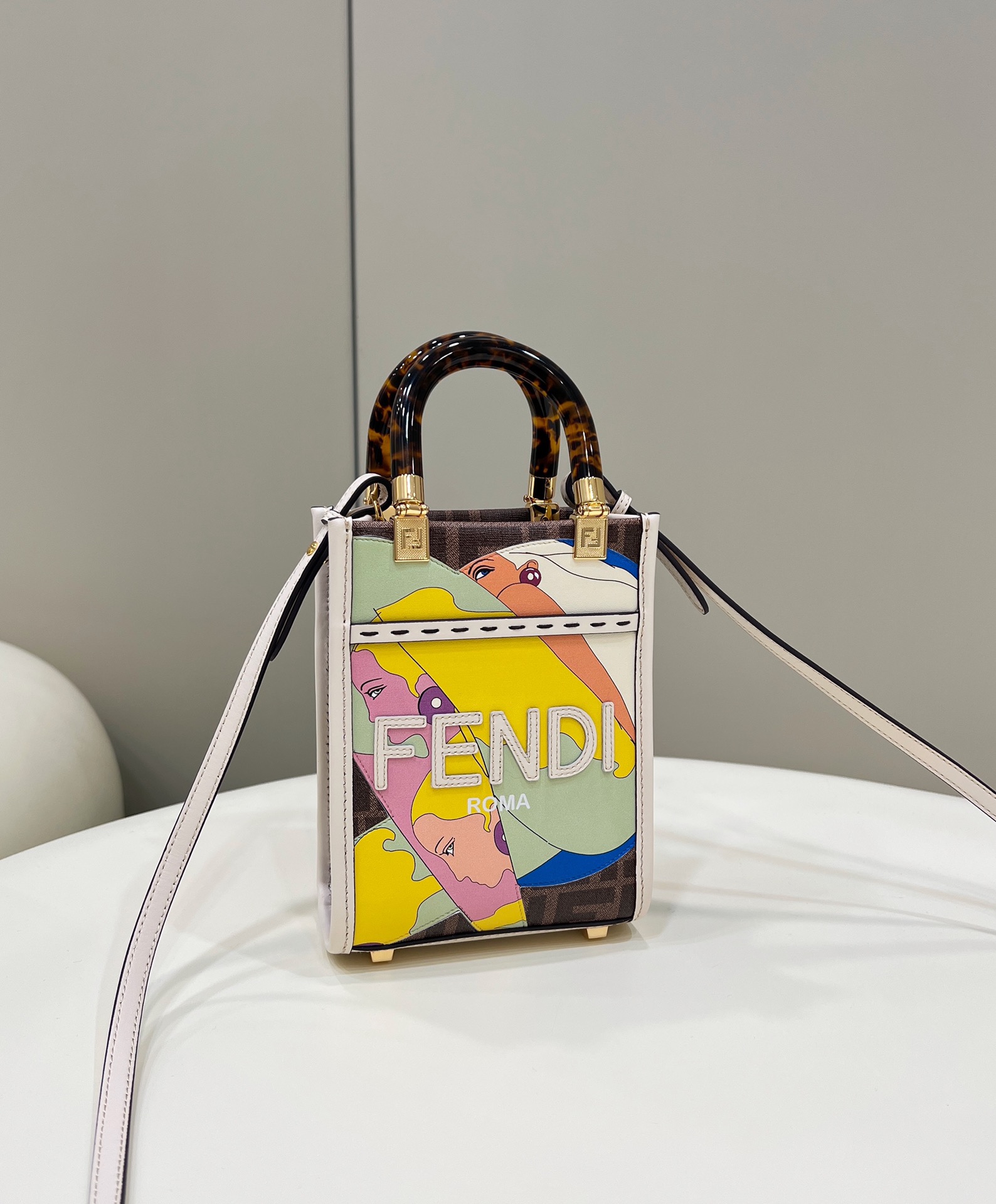 Fendi Sunshine Shopper Bag - Image 6