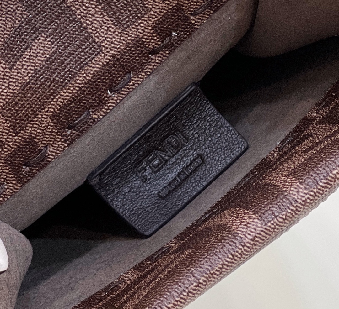 Fendi Sunshine Shopper Bag - Image 9