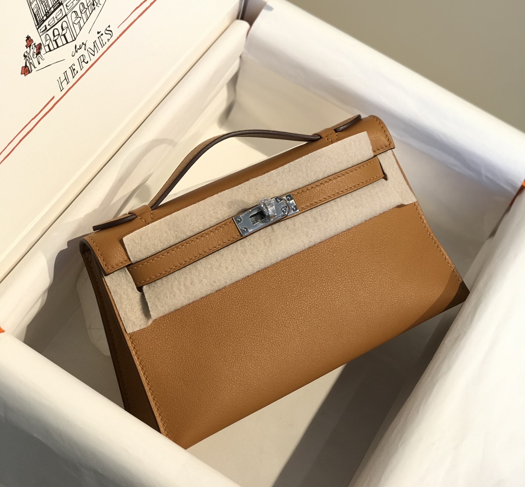 Hermes Kelly Pochette Bag
